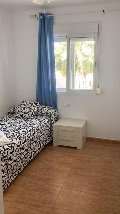 Apartamento A Pie De Playa Con Parking Privado روتا المظهر الخارجي الصورة
